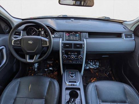 Used 2017 Land Rover Discovery Sport HSE image 18