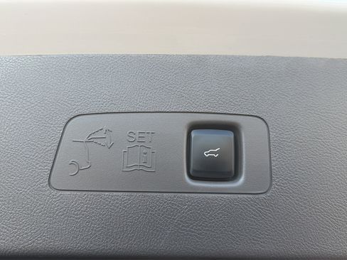 Used 2022 Lincoln Corsair AWD w/ Equipment Group 101A image 27