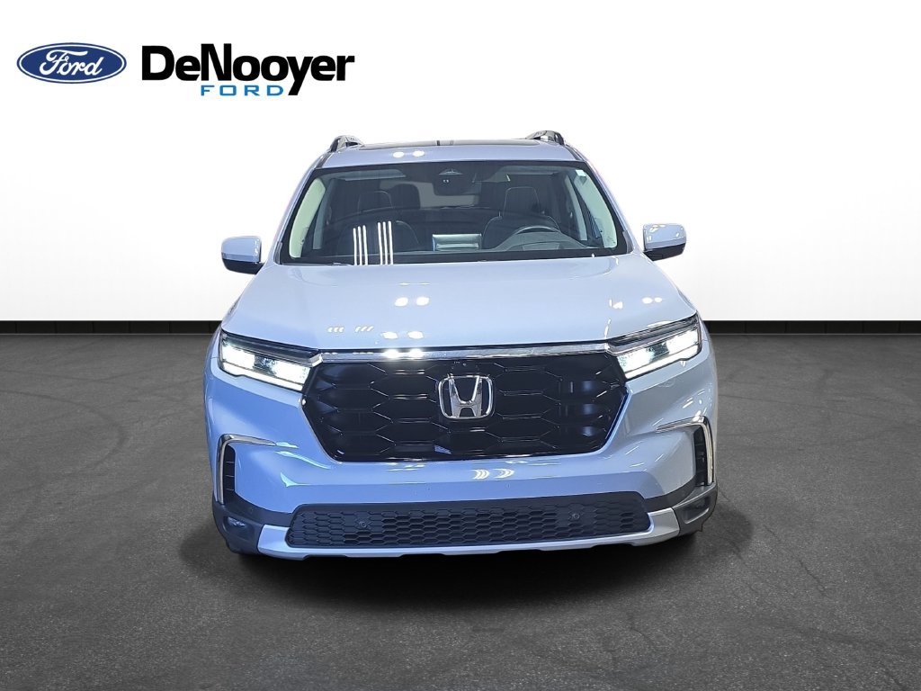 Used 2025 Honda Pilot Elite image 2
