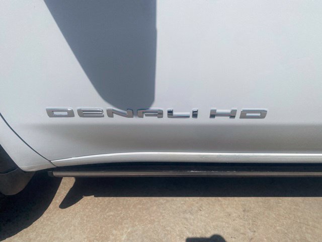 Used 2021 GMC Sierra 2500 Denali w/ Denali Ultimate Package AWD/4WD image 3