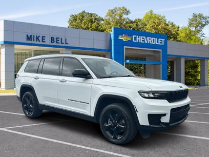Used 2023 Jeep Grand Cherokee L Laredo