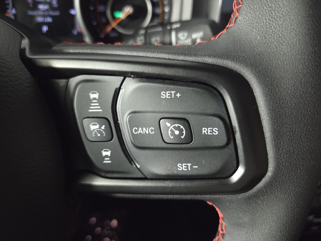 Used 2024 Jeep Wrangler Unlimited Rubicon AWD/4WD image 18