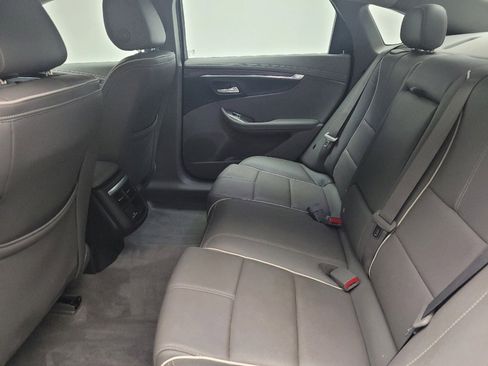 Used 2015 Chevrolet Impala LTZ FWD image 18