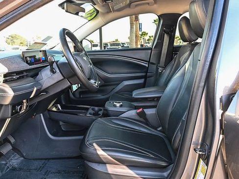 Used 2023 Ford Mustang Mach-E Premium image 17