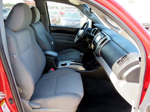 Used 2015 Toyota Tacoma TRD Pro image 15