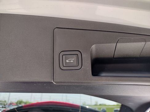 Used 2024 Cadillac XT5 Premium Luxury AWD/4WD image 18