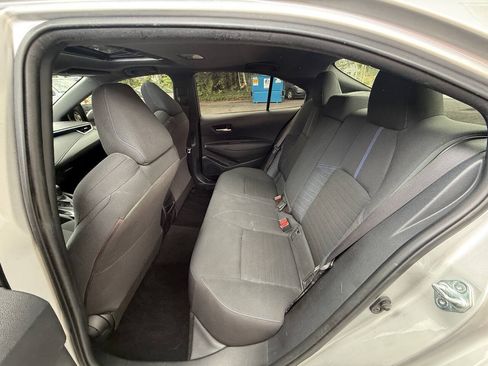 Used 2020 Toyota Corolla SE w/ SE Premium Package FWD image 16
