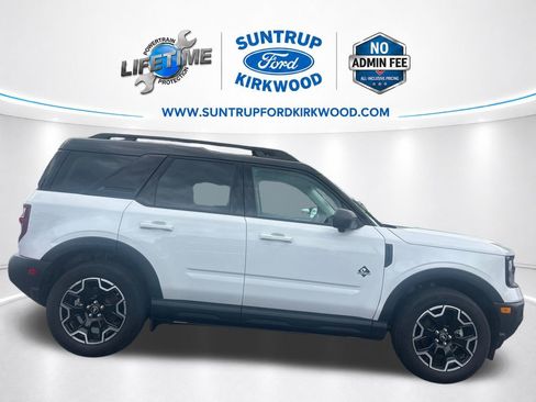 Used 2025 Ford Bronco Sport Outer Banks w/ Outer Banks Tech Package+ AWD/4WD image 8