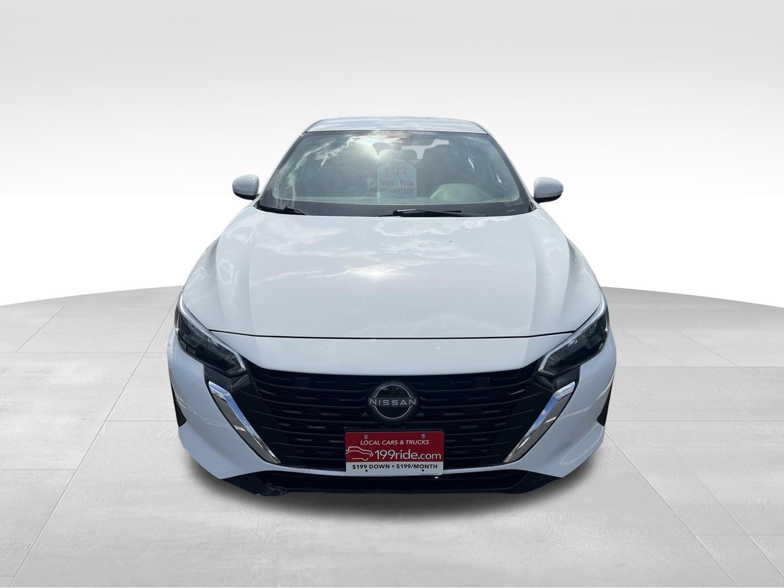 Used 2024 Nissan Sentra SV FWD image 2