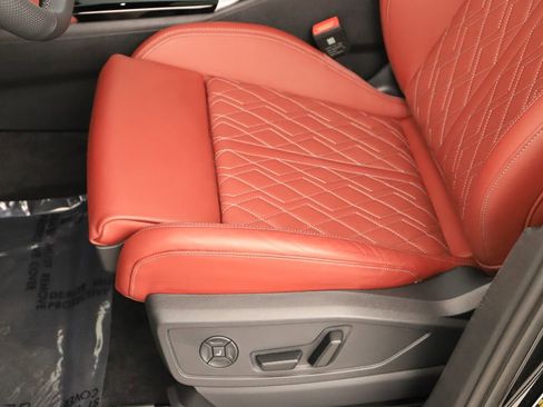 Certified 2025 Audi SQ5 Prestige image 23