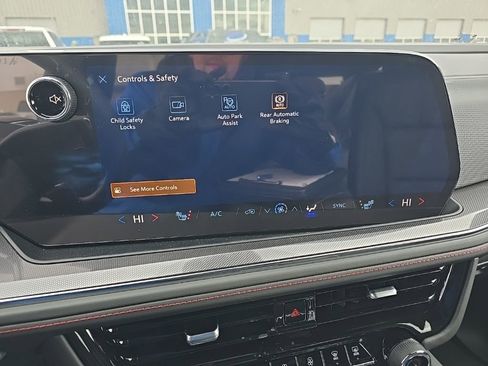 Used 2026 Chevrolet Suburban RST w/ Comfort Package image 21