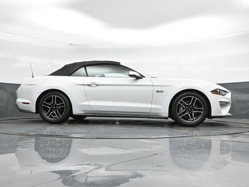 Used 2018 Ford Mustang GT Premium RWD image 43