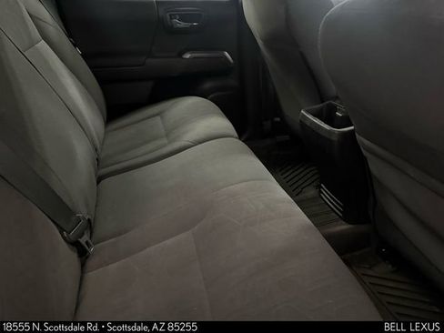 Used 2019 Toyota Tacoma TRD Sport w/ Technology Package image 28