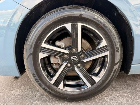 Used 2024 Nissan Sentra SV FWD image 29