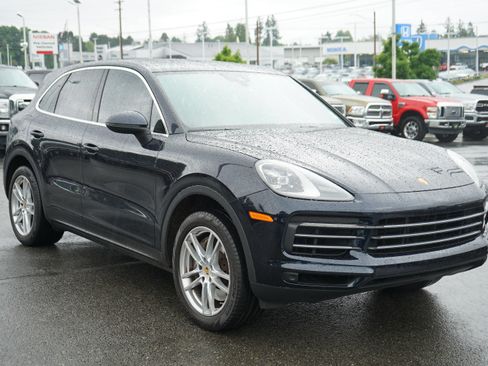 Used 2021 Porsche Cayenne AWD/4WD image 7