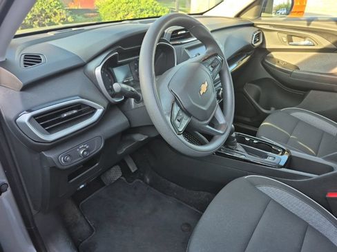 Used 2023 Chevrolet TrailBlazer LS AWD/4WD image 10