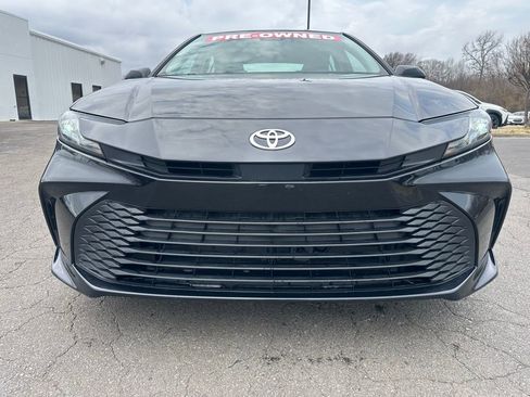 Used 2025 Toyota Camry LE image 12