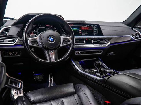 Used 2022 BMW X5 M50i AWD/4WD image 17