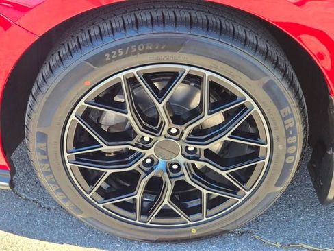 Used 2023 Honda Accord EX image 12