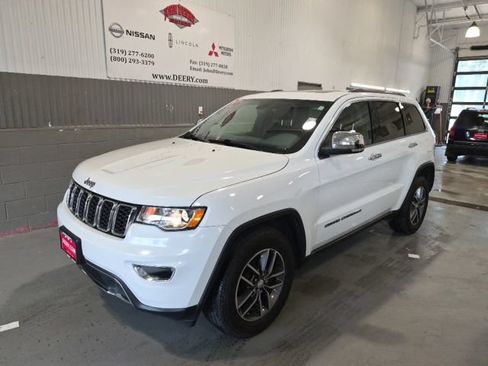 Used 2017 Jeep Grand Cherokee Limited w/ Trailer Tow Group IV AWD/4WD image 7