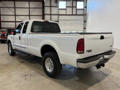 Used 2000 Ford F250 XLT image 10