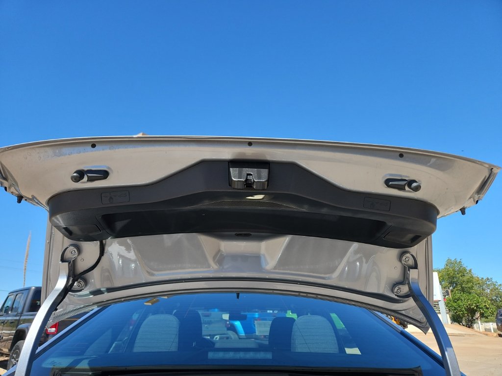 Used 2025 Volkswagen Jetta Sport FWD image 12