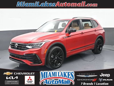 Used 2024 Volkswagen Tiguan SE R-Line FWD image 1
