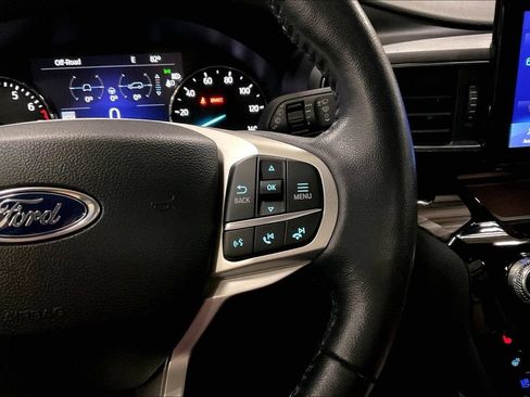 Certified 2023 Ford Explorer Limited w/ Equipment Group 301A AWD/4WD image 18