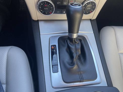 Used 2013 Mercedes-Benz C 300 C 300 Sport 4MATIC AWD 4dr Sed image 33