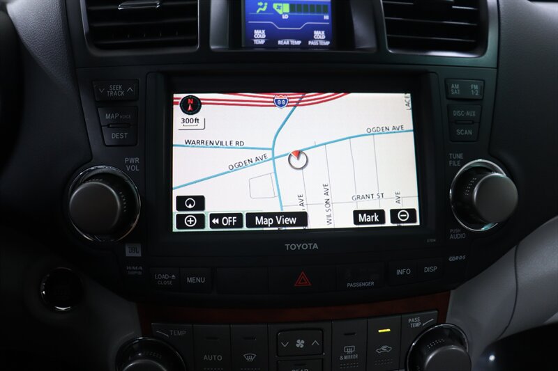Used 2010 Toyota Highlander Limited AWD/4WD image 12