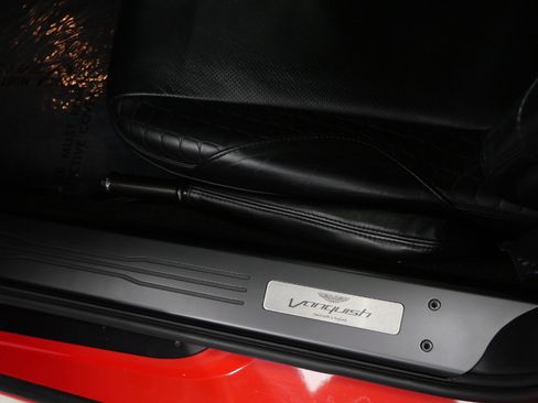 Used 2014 Aston Martin Vanquish Coupe RWD image 27