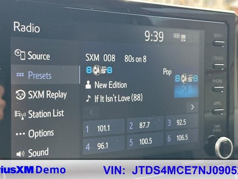 Used 2022 Toyota Corolla SE FWD image 27