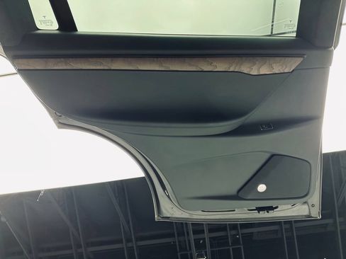 Used 2021 Tesla Model X Long Range AWD/4WD image 30