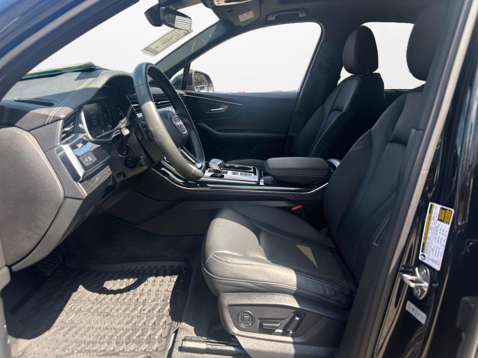 Certified 2025 Audi Q7 2.0T Premium Plus AWD/4WD image 9