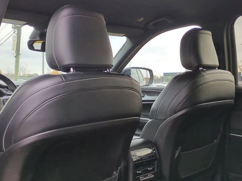 Used 2021 Jeep Grand Cherokee L Laredo image 16