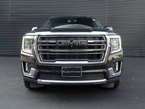 Used 2022 GMC Yukon XL SLT w/ SLT Luxury Package AWD/4WD image 25