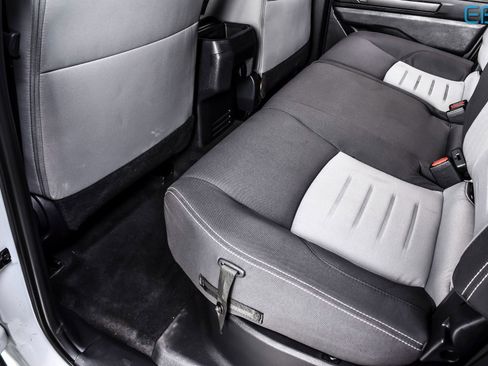 Used 2025 Toyota Tacoma TRD Off-Road image 18