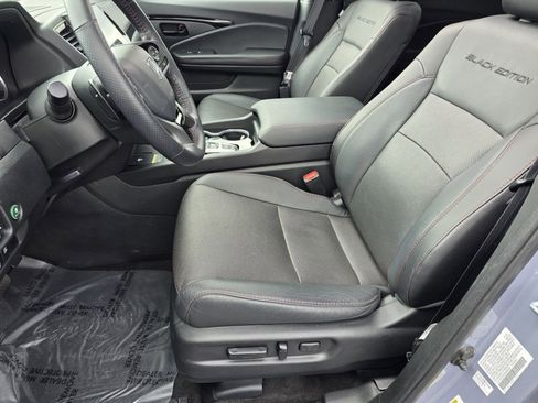 Used 2024 Honda Passport Black Edition image 33