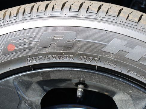 New 2025 Jeep Grand Cherokee L Altitude image 40