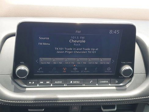 Used 2023 Nissan Rogue SV image 16