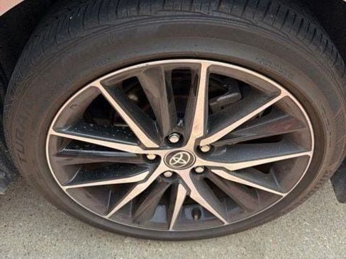 Used 2024 Toyota Camry SE FWD image 4