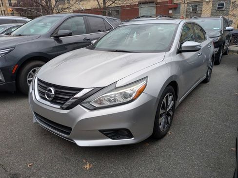 Used 2017 Nissan Altima 2.5 SL image 1