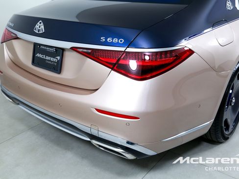 Used 2023 Mercedes-Benz Maybach S 680 4MATIC w/ Manufaktur Leather Package image 44