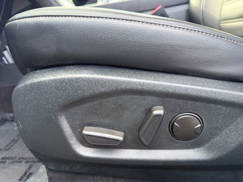 Used 2020 Ford Edge SEL w/ Convenience Package image 10