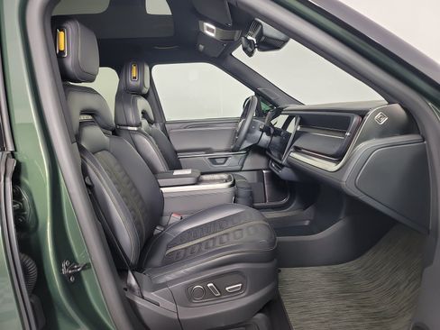 Used 2025 Rivian R1T Adventure AWD/4WD image 23