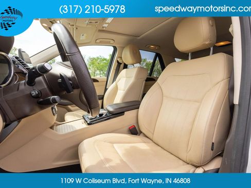 Used 2019 Mercedes-Benz GLE 400 4MATIC image 27