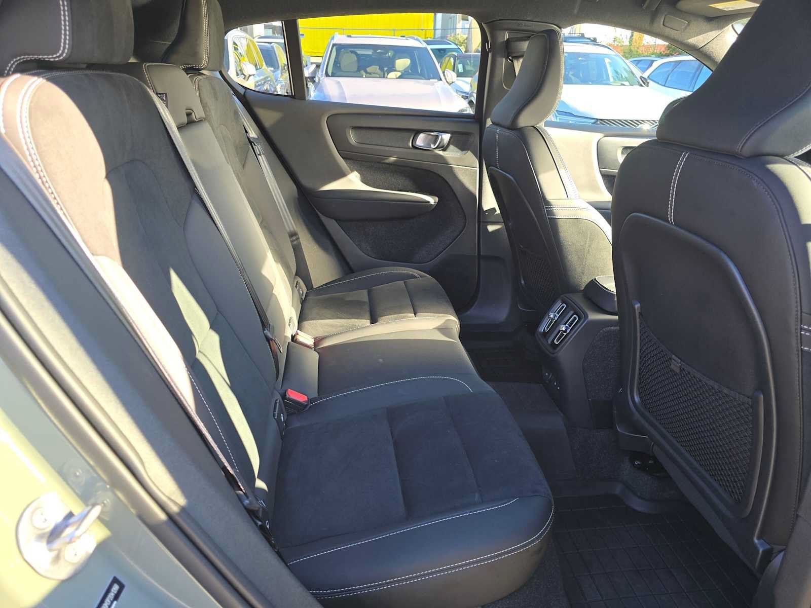 Certified 2023 Volvo C40 P8 Recharge Ultimate w/ Protection Package Premier AWD/4WD image 12