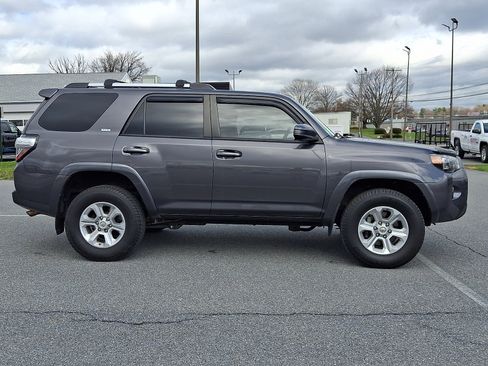 Used 2019 Toyota 4Runner SR5 image 7