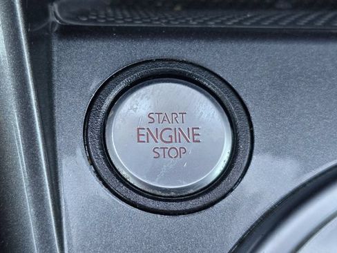 Used 2017 Volkswagen Beetle 1.8T Dune FWD image 34