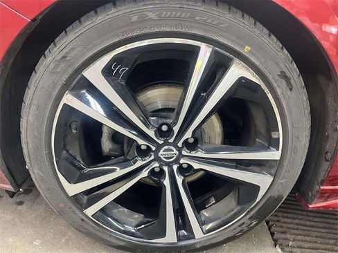 Used 2023 Nissan Sentra SR w/ SR Premium Package image 24